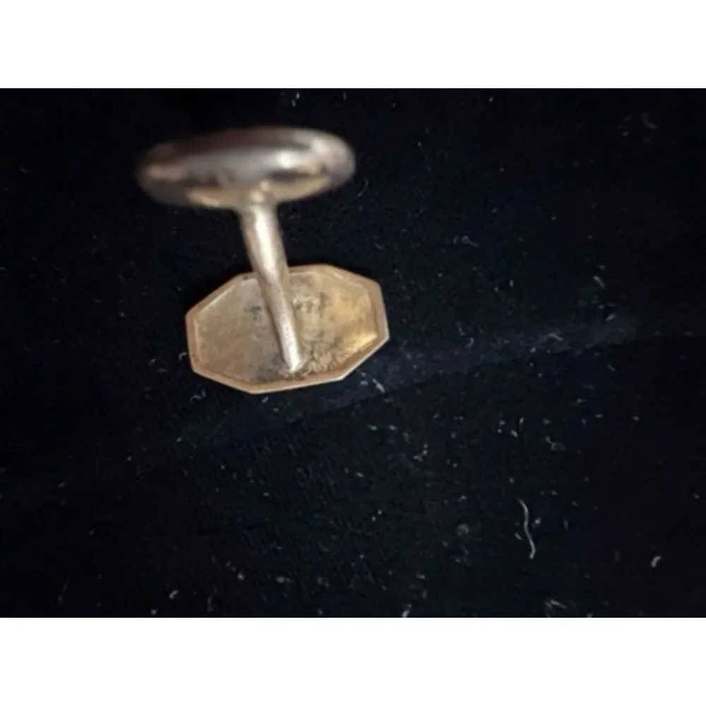 Vintage silver cuff link/button with (Nowwar II?)